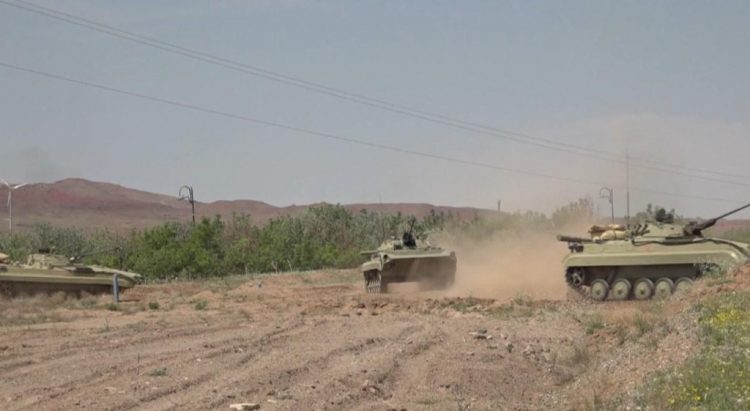 Минобороны Армении обвинило Баку во втором за сутки обстреле Сотка из минометов