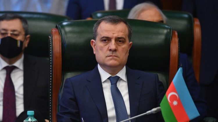 МИД Азербайджана заявил о договоренностях с Ереваном по отдельным пунктам мирного договора