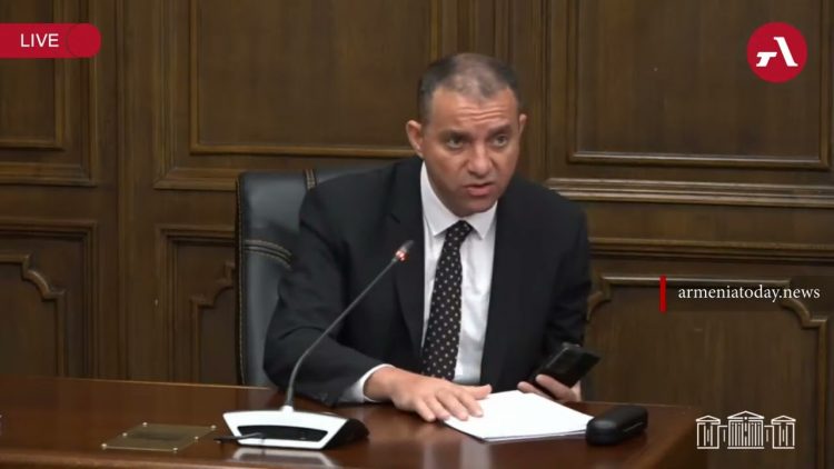 В церквях Армении и Диаспоры проходит общенациональная молитва за Арцах (прямое включение)
