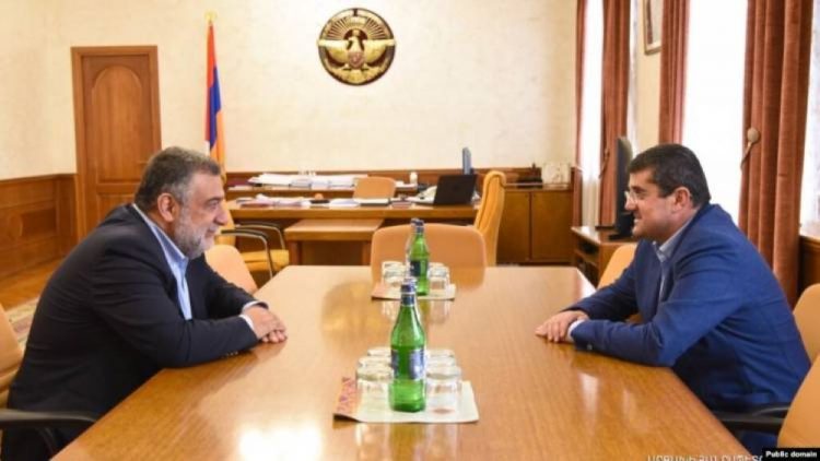 СМИ узнали подробности встречи президента Арцаха с Рубеном Варданяном