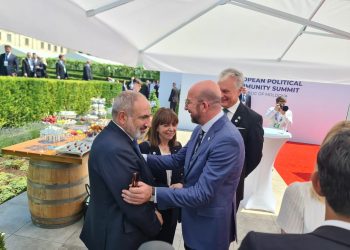 Փաշինյանը զրույցներ է ունեցել Մակրոնի, նաև Շառլ Միշելի հետ