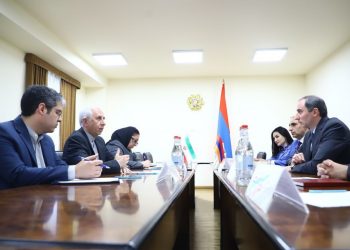 ԲՏԱ նախարարն Իրանի դեսպանի հետ քննարկել է տեխնոլոգիական ոլորտում ՀՀ-Իրան հարաբերությունները