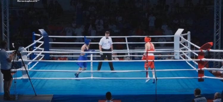 Բռնցքամարտի պատանիների ԵԱ․ Առնո Դարչինյանը հաղթել է թուրք մրցակցին