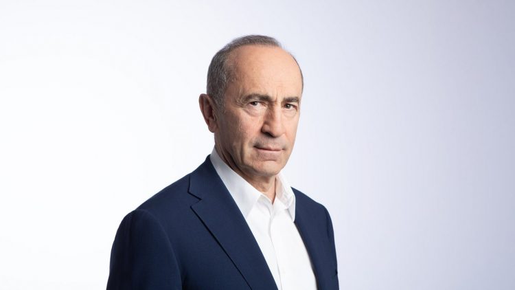 Антикоррупционный суд арестовал имущество экс-президента Армении и его семьи