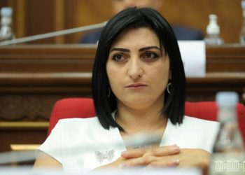 Ընդդիմությունը պատրաստվում է բողոքարկել Թագուհի Թովմասյանին խորհրդարանում զբաղեցրած պաշտոնից ազատելու հարցը. ԶԼՄ