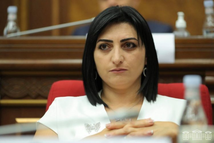 Ընդդիմությունը պատրաստվում է բողոքարկել Թագուհի Թովմասյանին խորհրդարանում զբաղեցրած պաշտոնից ազատելու հարցը. ԶԼՄ