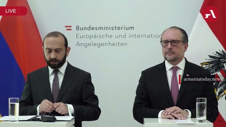 Глава МИД Австрии призвал к немедленному разблокированию Лачинского коридора