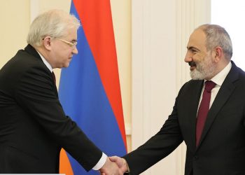 Նիկոլ Փաշինյանն Իգոր Խովաևի հետ քննարկել է Հայաստան-Ադրբեջան հարաբերությունների կարգավորման գործընթացը