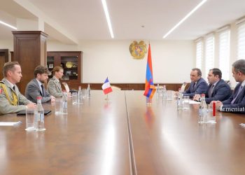 Պաշտպանության նախարարը Ֆրանսիայի դեսպանի և ռազմական կցորդի հետ քննարկել է համագործակցությունը պաշտպանության ոլորտում