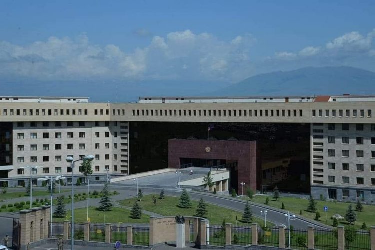 ՀՀ ՊՆ-ն հերքել է ադրբեջանական դիրքերի գնդակոծման մասին Բաքվի հաղորդագրությունը