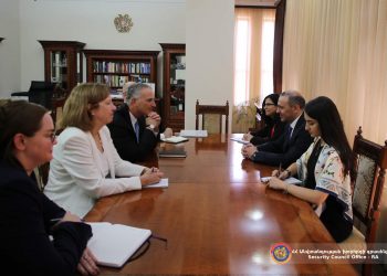 ՀՀ ԱԽ քարտուղարը ԵԱՀԿ Մինսկի խմբի համանախագահի հետ հանդիպմանն ընդգծել է Լաչինի միջանցքի ապաշրջափակման հրամայականը