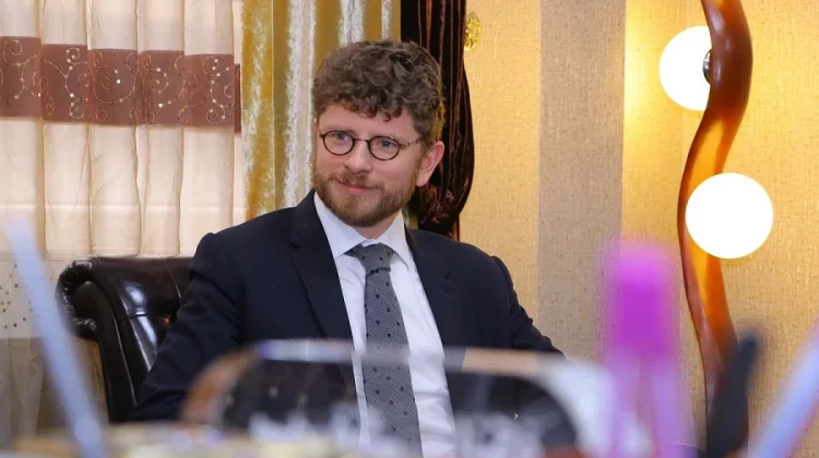 ՀՀ-ում Ֆրանսիայի դեսպանն այցելել է Եռաբլուր (լուսանկարներ)