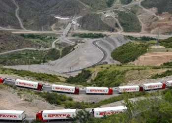 Միջազգային իրավապաշտպան Էվելինա Օչաբը «Forbes» պարբերականում անդրադարձել է Ադրբեջանի կողմից Լաչինի ապօրինի արգելափակմանը