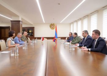 Սուրեն Պապիկյանն ընդունել է ՀՀ-ում Լեհաստանի արտակարգ և լիազոր դեսպան Պյոտր Սկվեչինսկիին