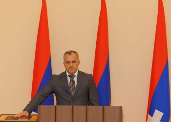 Արցախի ԱԺ հատուկ նիստում Շահրամանյանը ստանձնել է ԱՀ նախագահի լիազորությունները