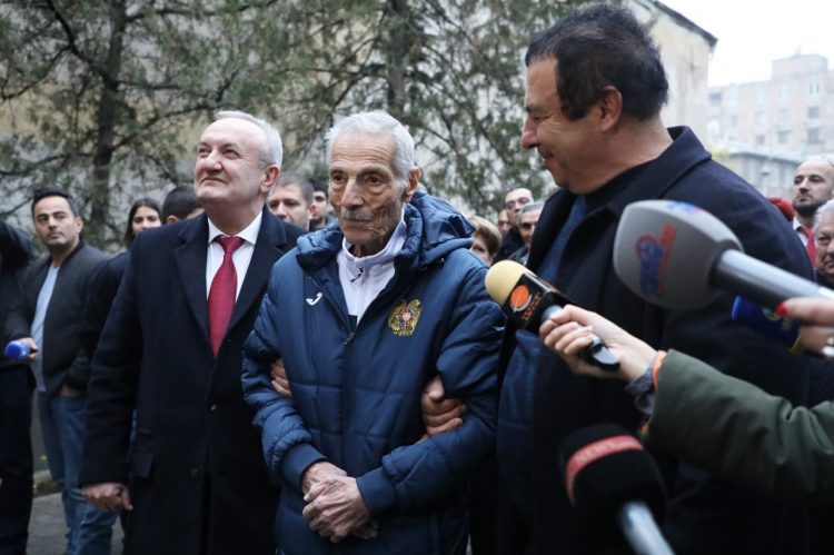Скончался Альберт Азарян