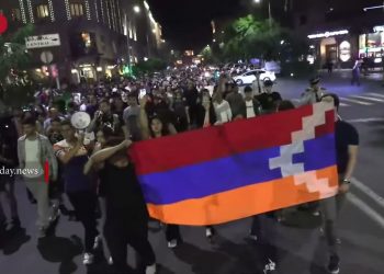 Մենք անկուսակցական ենք, մեր պահանջը մեկն է՝ հումանիտար միջանցք Արցախին․ ցուցարար