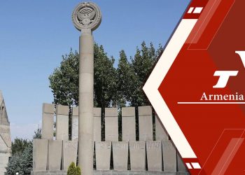Անկախության օրը քաղաքացիներն այցելում են  «Եռաբլուր» (ուղիղ)
