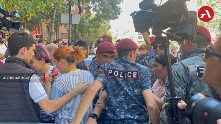 Բողոքի գործողությունների արդյունքում բերման ենթարկվածների թիվը կտրուկ աճել է