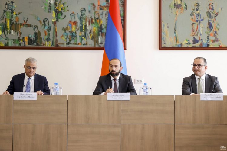 Мирзоян заявил, что посещение Нагорного Карабаха миссией ООН опоздало