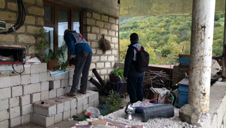 ԿԽՄԿ-ն Արցախում կյանքի նշաններ է որոնում, իսկ ձմեռը սարերի հետևում չէ