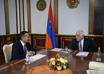 Սյունիքի մարզպետն ու ՀՀ նախագահը քննարկել են ԼՂ-ից բռնի տեղահանվածներին առնչվող հարցեր