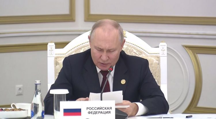 Путин заявил о готовности Москвы организовать переговоры Еревана и Баку