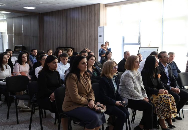 ԼՂ-ից բռնի տեղահանված բուժաշխատողներն սկսում են գործունեությունը ՀՀ-ում