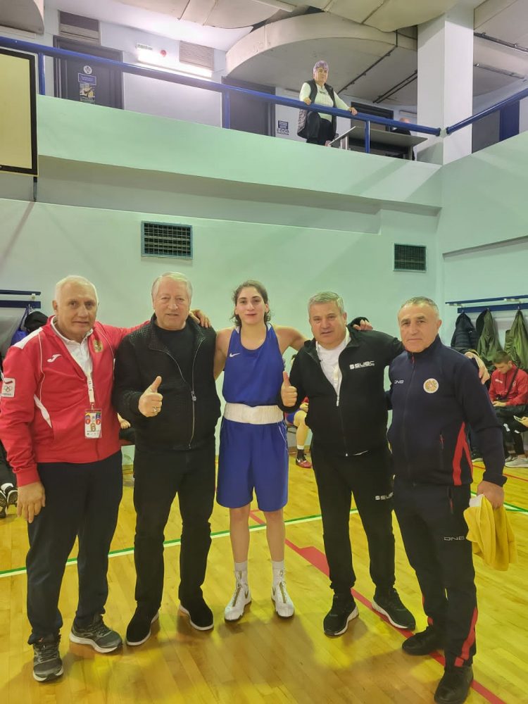 Элида Кочарян стала золотым призером чемпионата Европы по боксу в Черногории