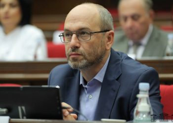 Գեղամ Նազարյանը հայտարարել է, որ ընդդիմությունը Լևոն Քոչարյանին պատգամավոր դարձնելու խնդիր չէր դրել
