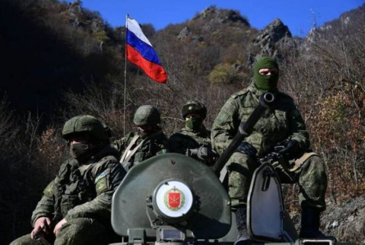 СМИ узнали об отправке российских миротворцев в Арцах через Армению