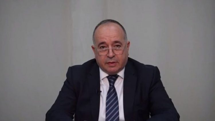 СМИ узнали о планах экс-главы Минобороны рассказать о программе своего движения