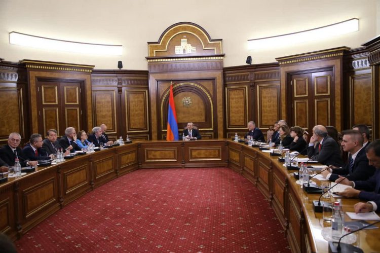 ՀՀ ԱԽ քարտուղարը ԵՄ դեսպանների և պատվիրակության ղեկավարի հետ քննարկել է «Խաղաղության խաչմերուկ»-ը