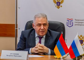 Երևանը քննարկում է ՌԴ-ում Հայաստանի և Ադրբեջանի ԱԳ նախարարների հանդիպում անցկացնելու ռուսական կողմի առաջարկը