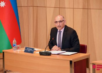 Երևանն ու Բաքուն հեռու չեն խաղաղության պայմանագրի վերջնական համաձայնությունից․ Ամիրբեկով