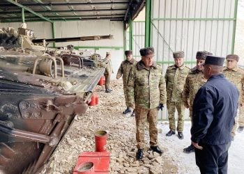 Глава Генштаба ВС Азербайджана проверил боеготовность частей на границе с Арменией