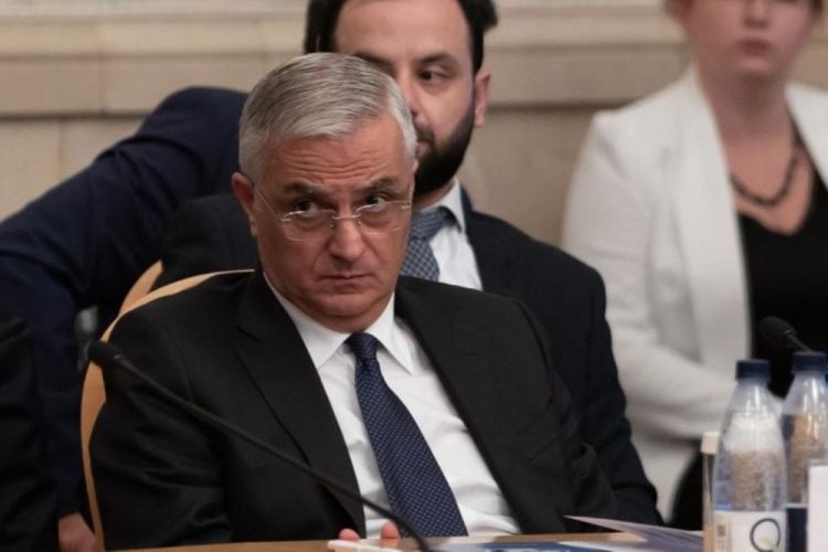 СМИ узнали о недовольстве в кабмине Армении вице-премьером