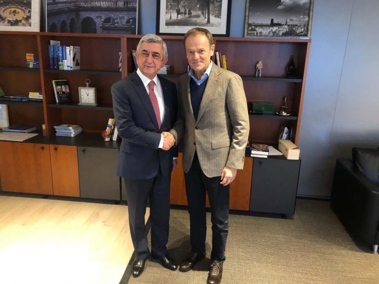 Հայկական Արցախի էջը փակված չէ. Սերժ Սարգսյանը՝ Դոնալդ Տուսկին