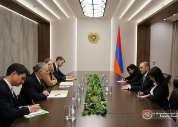 Գրիգորյանը Բոնոյի հետ քննարկել է հայ-ադրբեջանական հարաբերությունների կարգավորման գործընթացը
