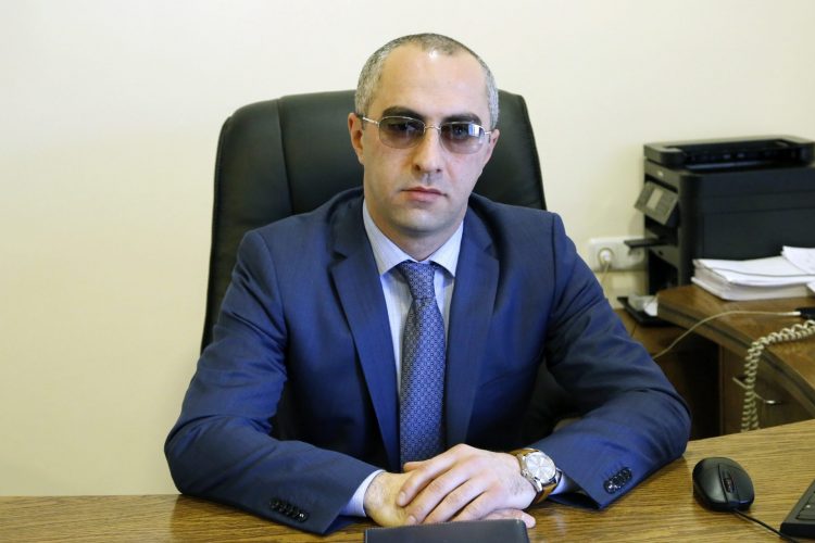 Արմավիրի մարզպետ Էդվարդ Հովհաննիսյանն ազատվել է պաշտոնից