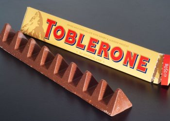 Հոնկոնգում և Թուրքիայում շվեյցարական «Toblerone» շոկոլադում պլաստիկ են հայտնաբերել