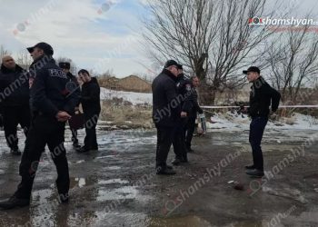 Զինված հարձակում՝ Արթիկում. դիմակավորված անձինք ներկայացել են ԱԱԾ աշխատակիցներ, հափշտակել են 85 000 դոլարի ոսկյա զարդեր. կա վիրավոր