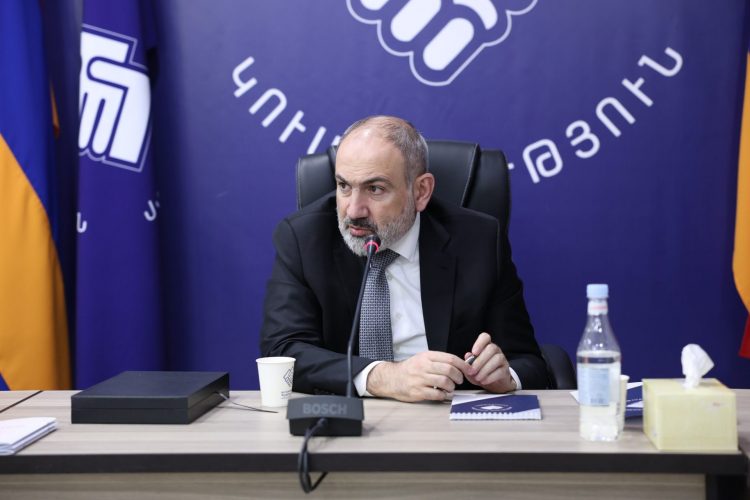 Փաշինյանը ՔՊ-ին հրահագնել է արտաքին քաղաքական վեկտորի փոփոխությունների գնալ․ ԶԼՄ