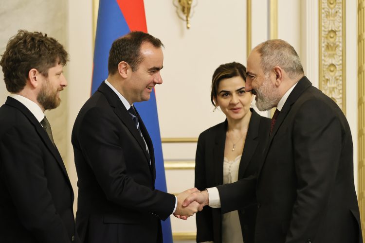 Հայաստանի գլխին կախված սպառնալիքները մեզ ստիպում են ավելի արագ առաջ ընթանալ՝ արագ արձագանքել և կազմակերպել քայլեր․ Ֆրանսիայի ԶՈւ նախարար