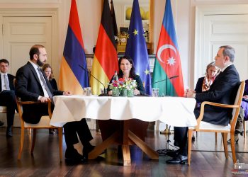 Բեռլինում մեկնարկել է Հայաստանի, Ադրբեջանի և Գերմանիայի ԱԳ նախարարների հանդիպումը