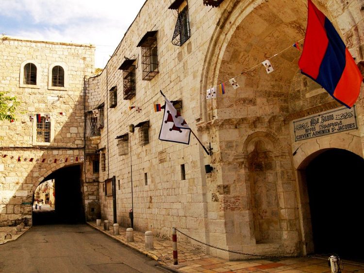Haaretz-ը հայտնել է Երուսաղեմի հայկական թաղամասի մի հատվածի վաճառքը չեղարկելու հնարավորության մասին