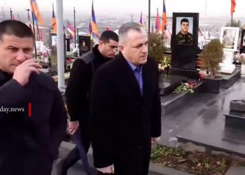 Արցախյան շարժման 36-րդ տարեդարձի առթիվ Արցախի ղեկավարությունն այցելել է «Եռաբլուր»