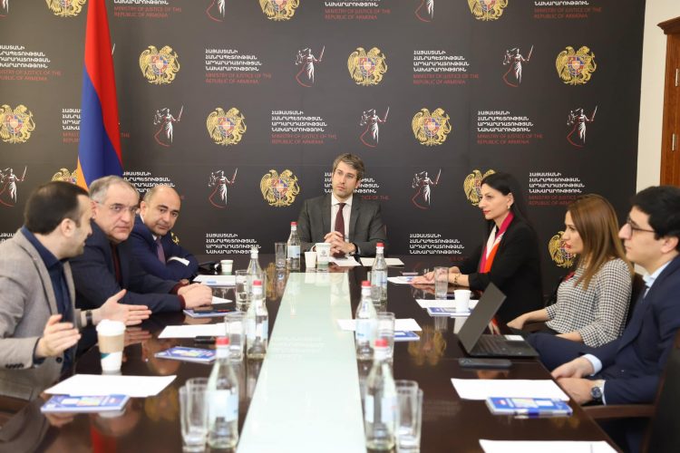 Քննարկվել է Սահմանադրական բարեփոխումների հանձնաժողովի գործունեության ժամկետի երկարաձգման հարցը