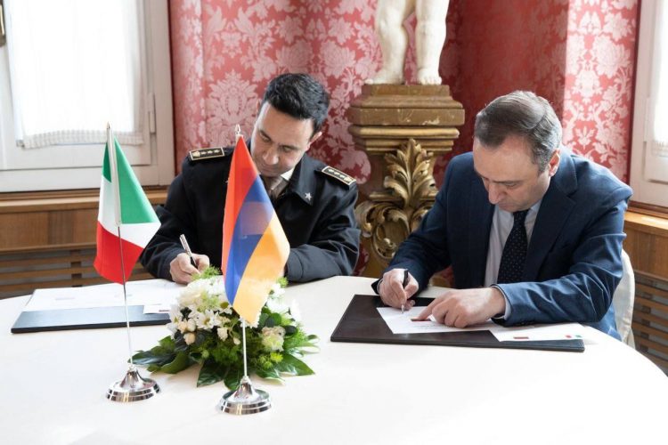 Հայաստանն ու Իտալիան ստորագրել են ռազմական համագործակցության տարեկան ծրագիրը