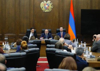 Փաշինյանն իշխանական խմբակցության հետ փակ հանդիպում է անցկացրել